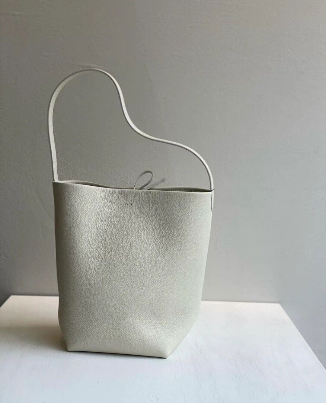 New The Row large-capacity bucket bag niche casual handheld shoulder Tote bag