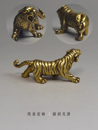 8.3CM Solid Copper Retro Tiger Ornament Press Paper Pen Holder Tea Pet