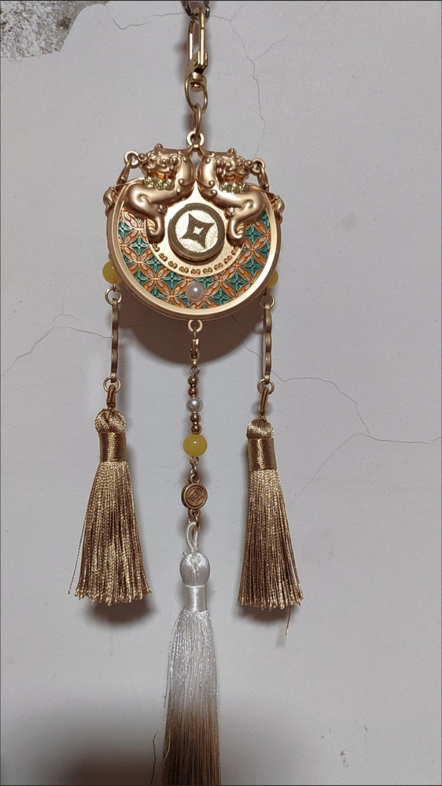 Pixiu Fortune Medal Pendant Feng Shui Lucky Charm Gift Souvenir Ornament