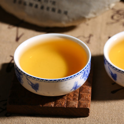 Pu Erh Tea Cake Yunnan Menghai Aged Raw Pu erh Natural Tea 357g
