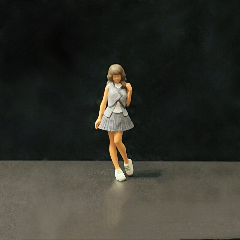 1:64 Scale Diorama Figure Model City Street Stylish Girl Boy Scene Display Model