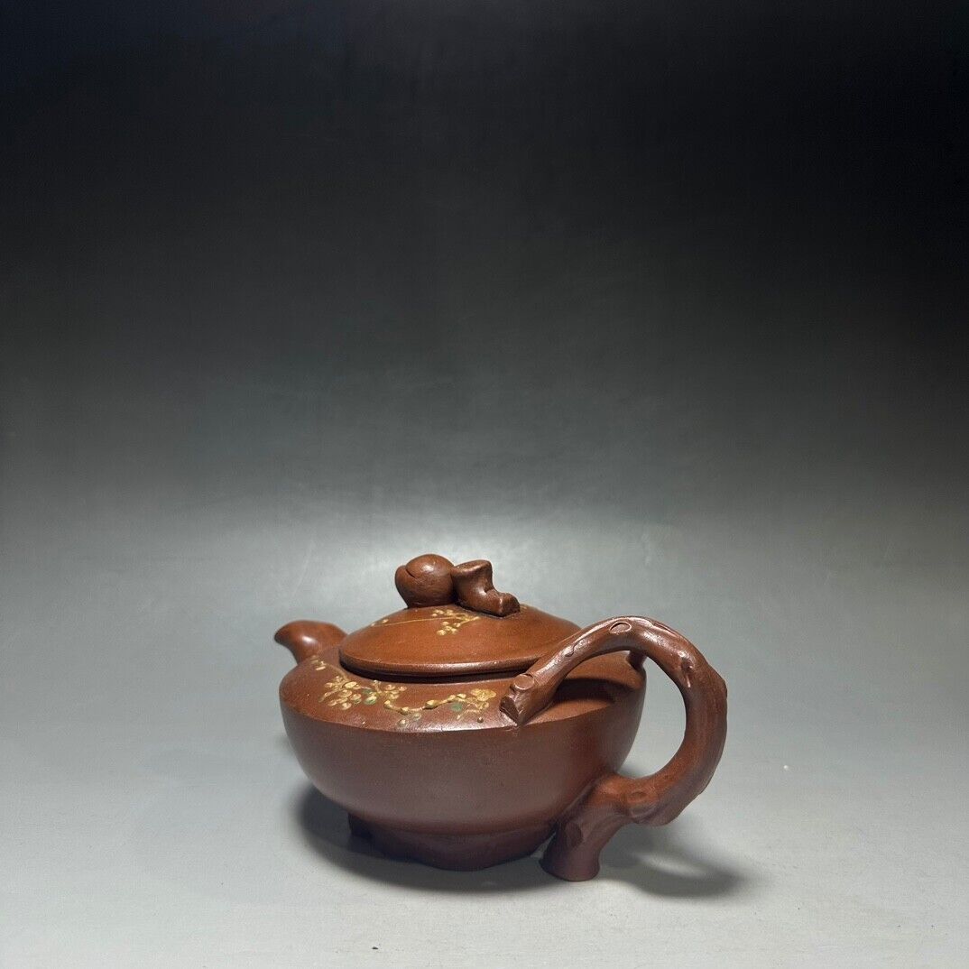 Chinese Yixing Zisha Clay Handmade Exquisite Teapot（泥绘仙桃壶 底款：顾景舟）