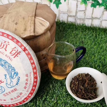 2013 Yiwu Zhengshan Aged Puer Raw Tea Old Pu-erh Tea Yunnan Puerh Tea Cake 357g