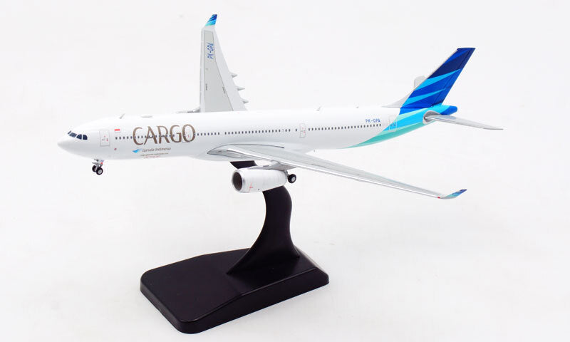 1:400 JC Wings CARGO AIRBUS A330-300 Passenger Airplane Diecast Plane Model