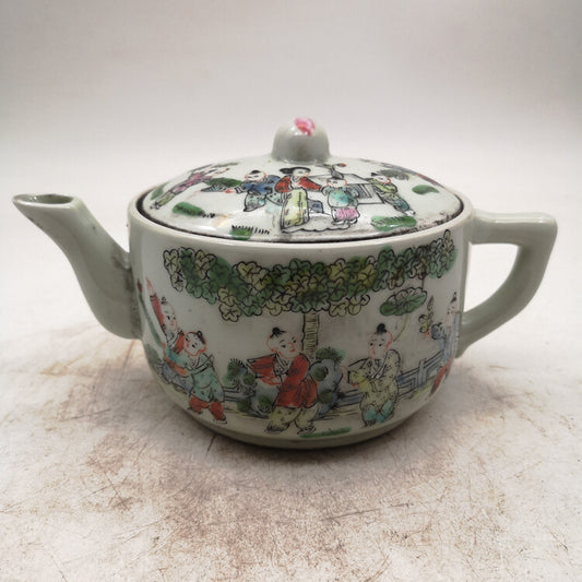 Chinese Famille Rose Porcelain Qing Tongzhi Children "婴戏图" Design Gongfu Teapot