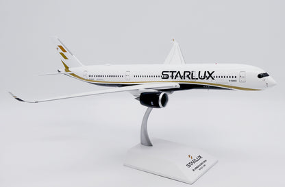 1:200 Wings Starlux Airlines Airbus A350-900XWB Airplane Diecast Aircraft Model