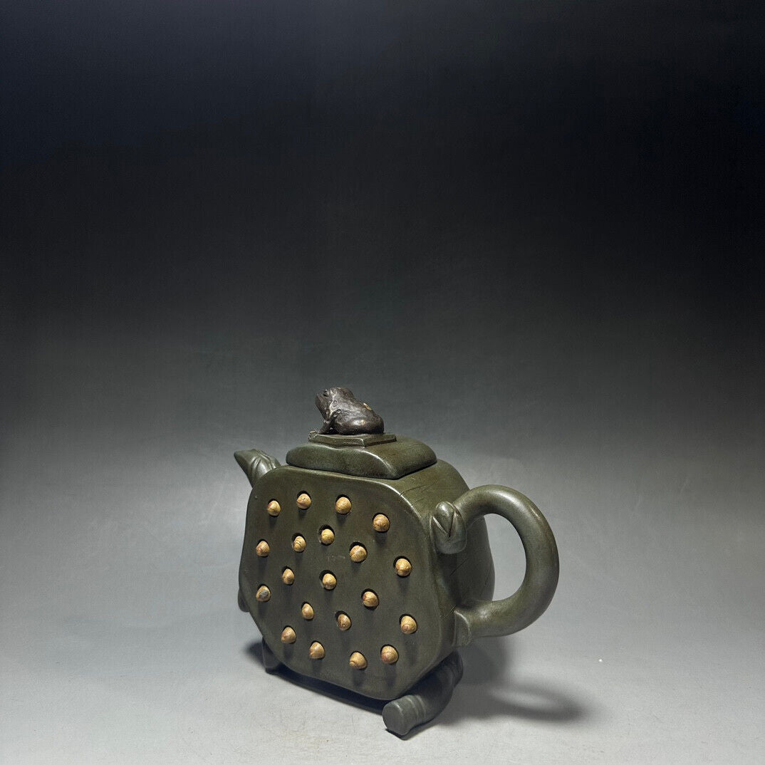 Chinese Yixing Zisha Clay Handmade Exquisite Teapot （莲蓬壶 底款：蒋蓉）