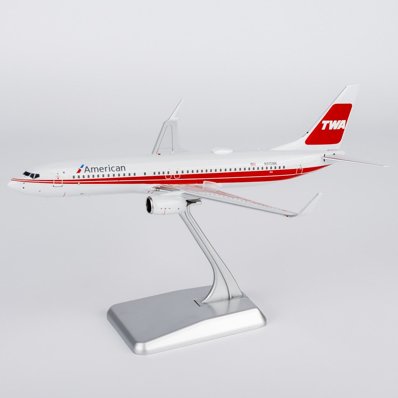 1:200 NGmodels American Airlines B737-800 Passenger Diecast Airplane Model