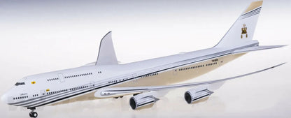 1:200 38CM Hogan Brunei BOEING 747-8 Passenger Airplane ABS Plastic Plane Model