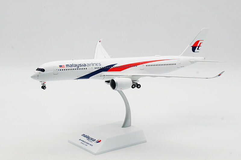 1:200 33CM JC WINGS MALAYSIA AIRLINES A350-900 Passenger Airplane Diecast Model