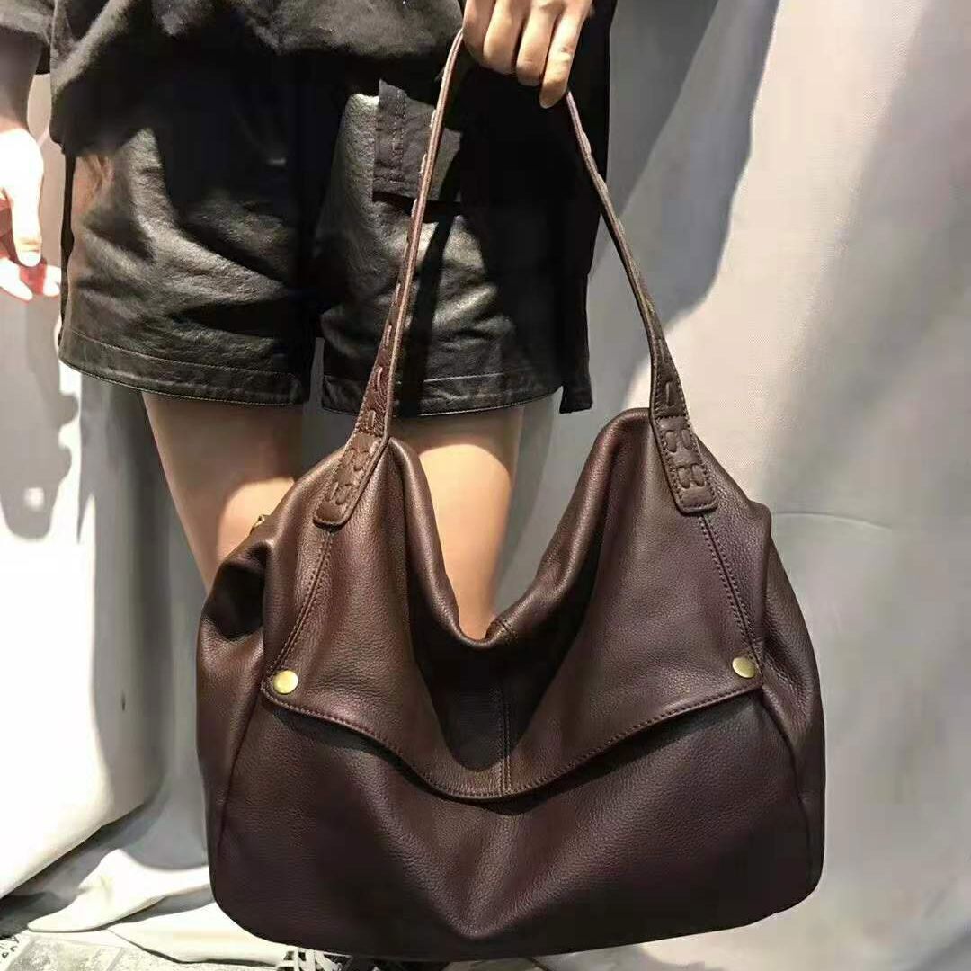 Cowhide Woven Bag is a One-Shoulder Cross-slung Bag for Women