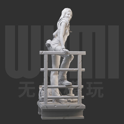 1/24 resin figures model Engineering Team Girl Unassembled Unpainted