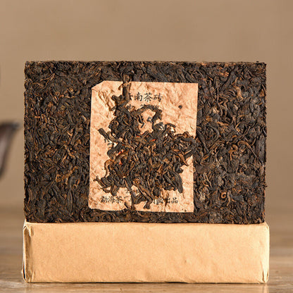 The 1990s China Cultural Revolution Yunnan Pu-erh Tea Cake, puer Cooked er Beeng