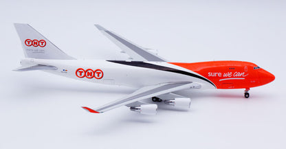 1:200 JC Wings TNT BOEING B747-400F Passenger Airplane Diecast Aircraft Model