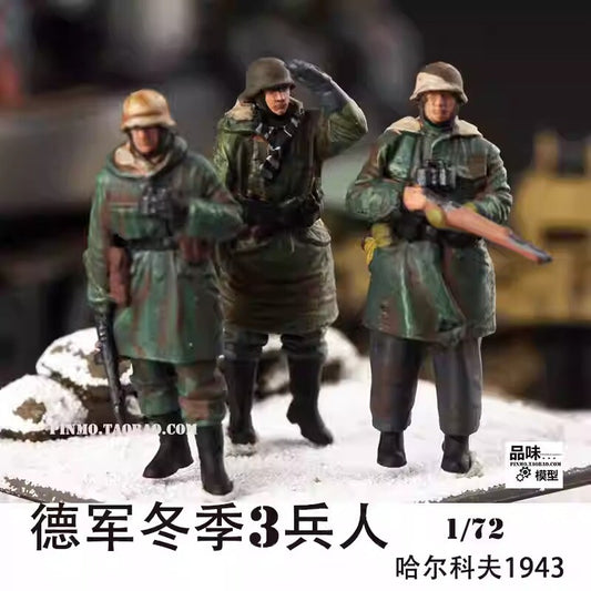 1/72 German Winter Soldier Model with 3 Soldiers