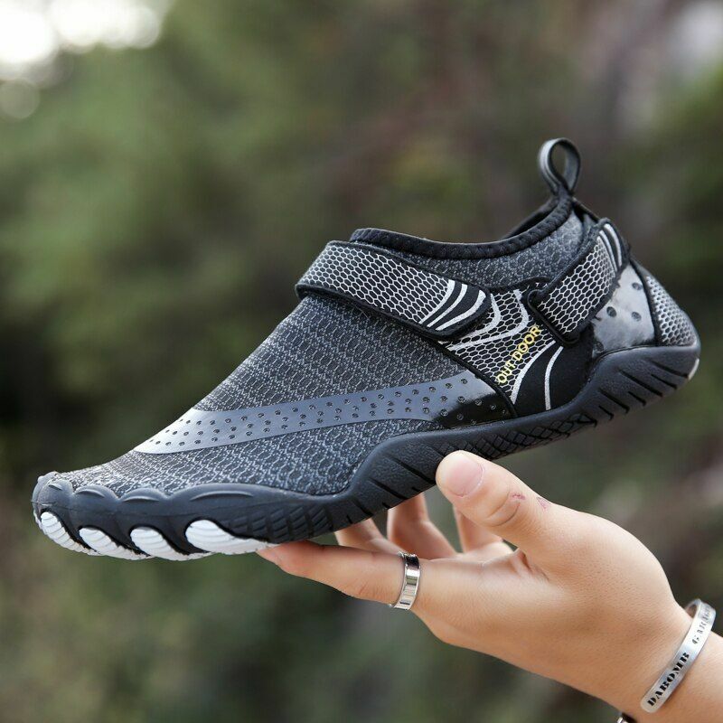five-finger swimming shoes non-slip feet beach water outdoor sports breathable