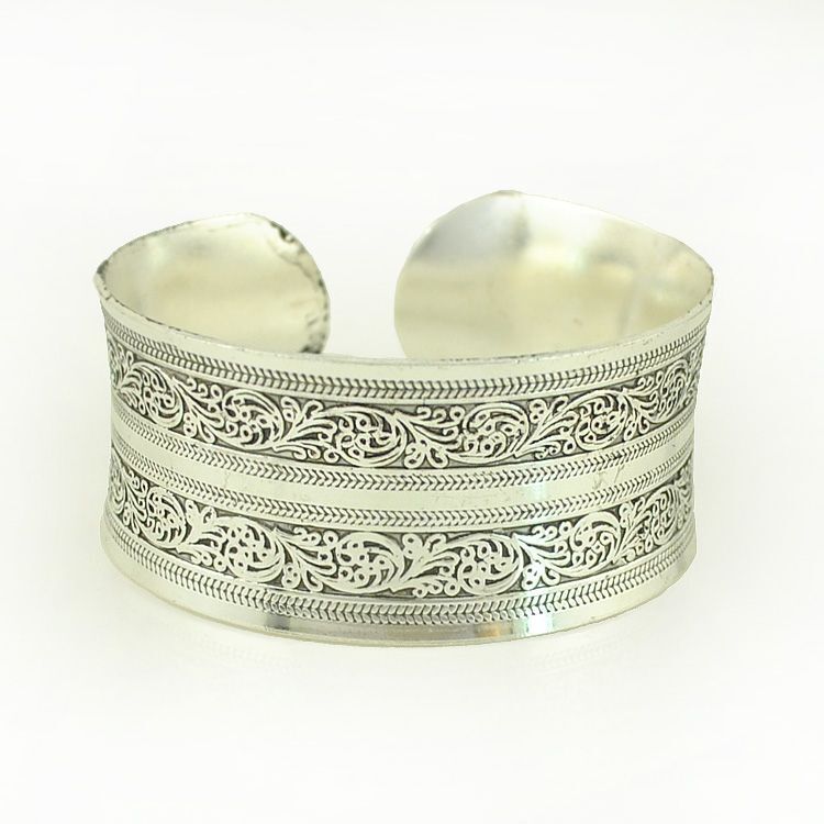 Women Fashion Bracelets Silver Plated Carved Flower Vintage Cuff Tibetan Bangles