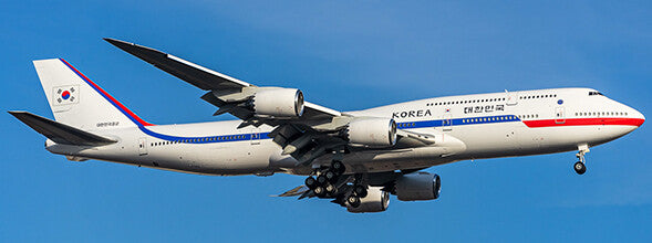 JC Wings 1/400 Korean Air Force Boeing B747-8 Presidential Plane Alloy Model