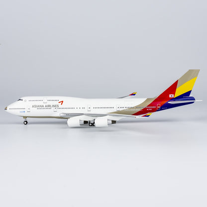 1:400 NG models Asiana Plane Boeing 747-400M Diecast Aircraft Model