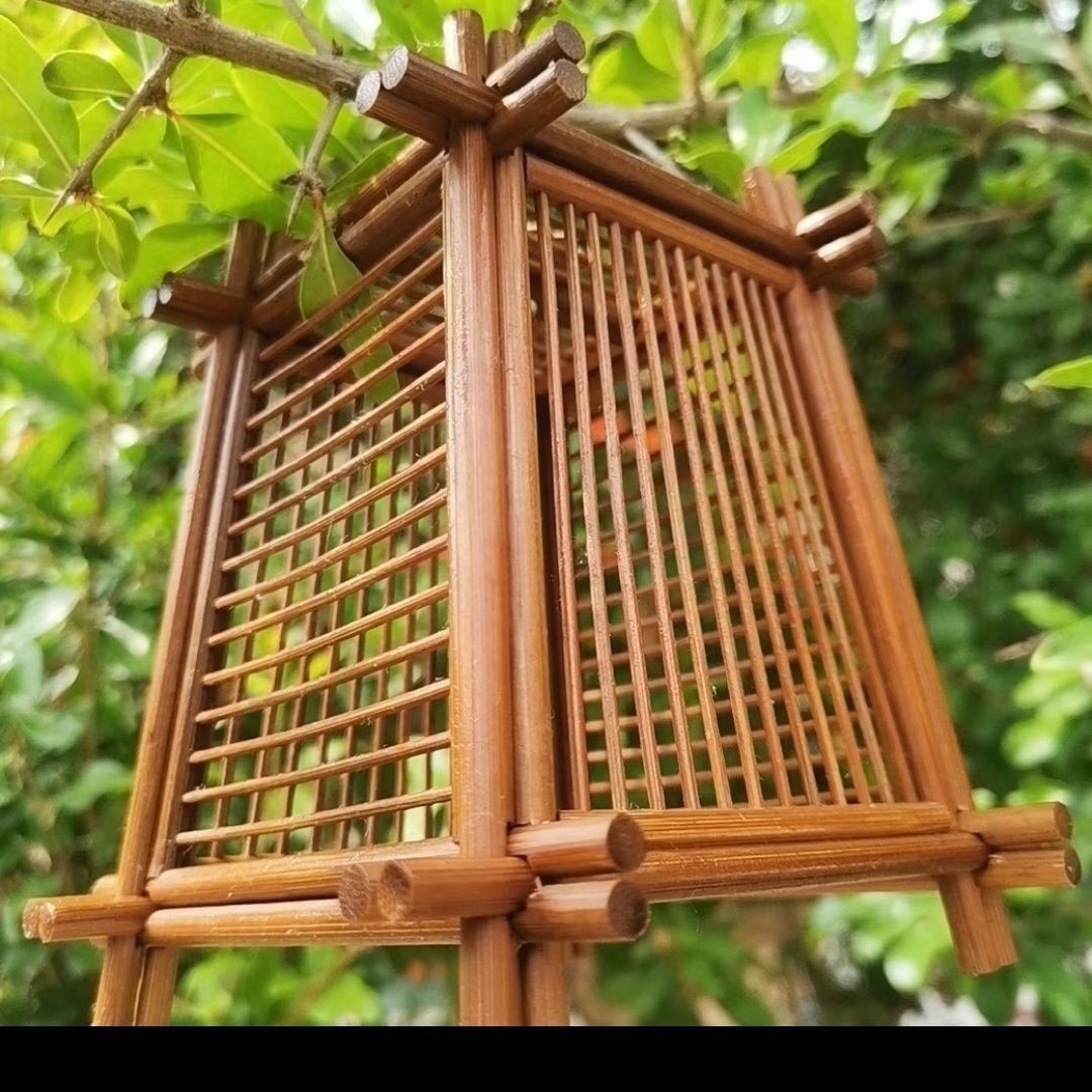 Handmade Brown Bamboo Katydid Cricket Cage Mortise Tenon Hanging Insect Box