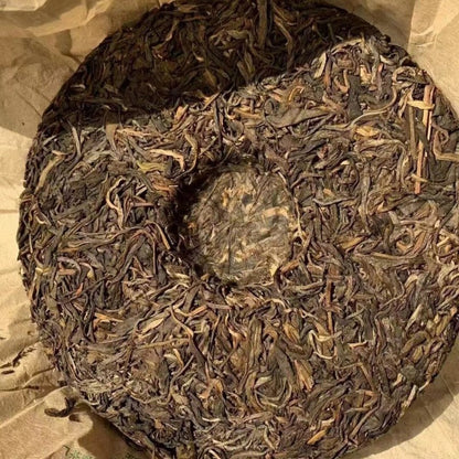 357g Authentic Yiwu King Tea Ancient Tree Green Cake 2006 Pu'er Tea Raw Tea Cake
