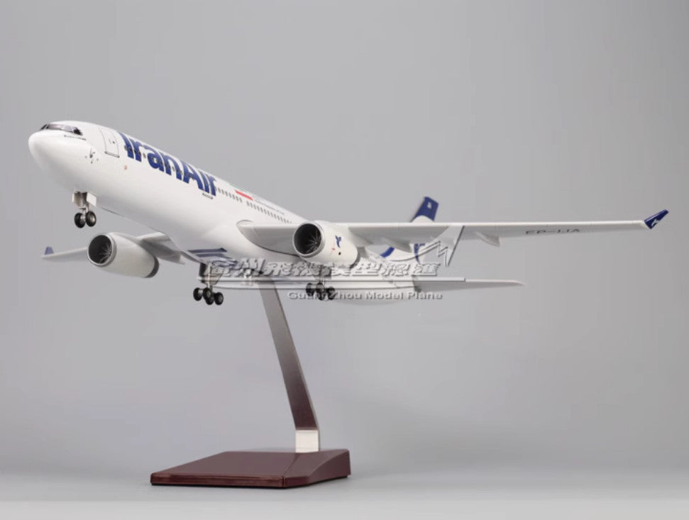 1:135 47CM IranAir AIRBUS A330 Passenger Airplane Landing Gears Resin Model