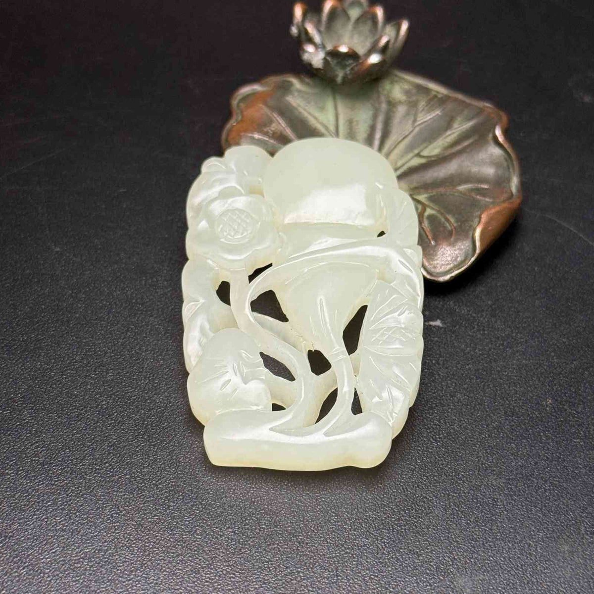 Chinese Natural Hetian Jade Hand-carved Exquisite Gourd Pendant 31002