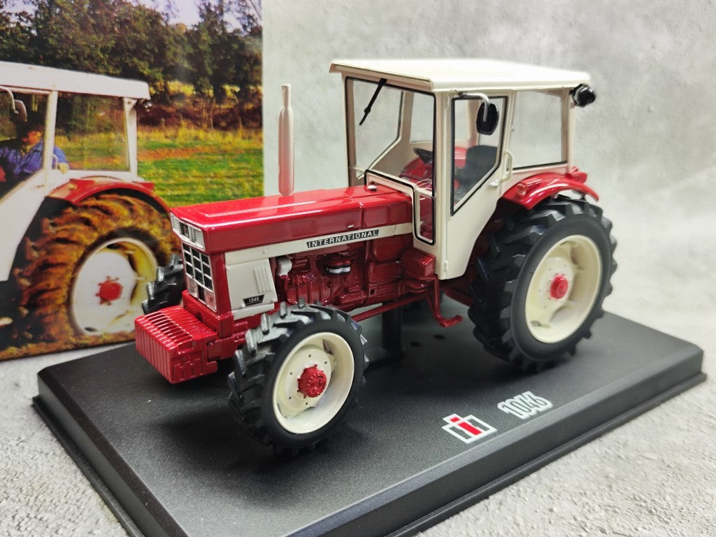 1:32 Replicagri iH1046 Tractor Farm Agriculture Machinery Vehicle Diecast Model