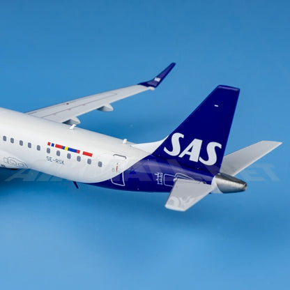 1:200 JC Wings Scandinavian Airlines ERJ-190-200LR Airplane Diecast Model