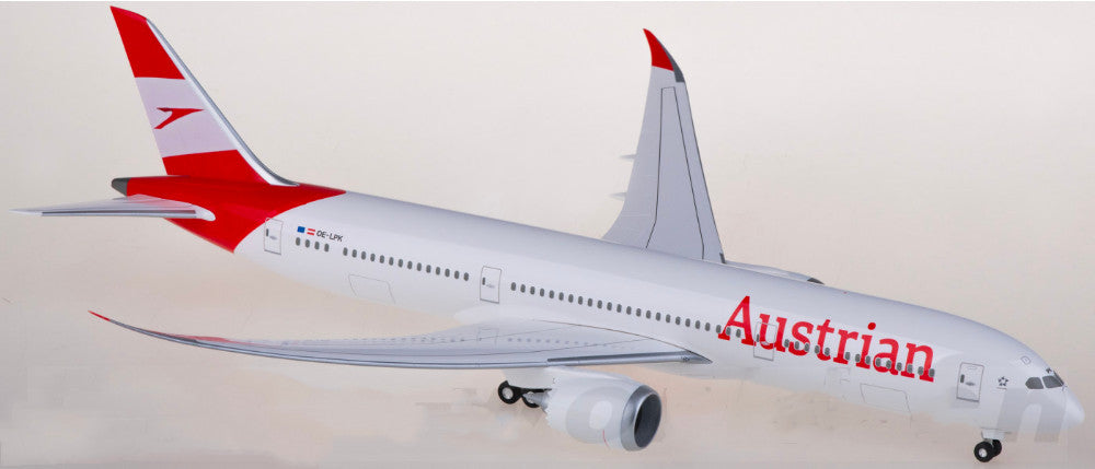 1:200 32CM Hogan Austrian BOEING 787-9 Passenger Airplane ABS Plastic Model