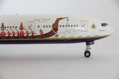 GeminiJets Thai International Airways For Boeing B777-300 HS-TKF 1/200 PLANE