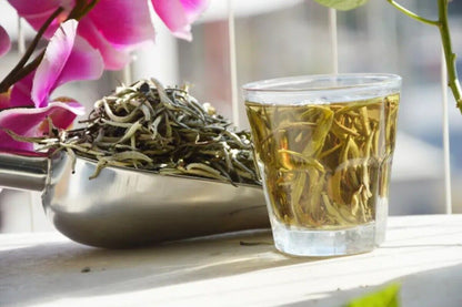 New White Tea Natural Organic Tea Baihaoyinzhen Silver Needle Tea 100g