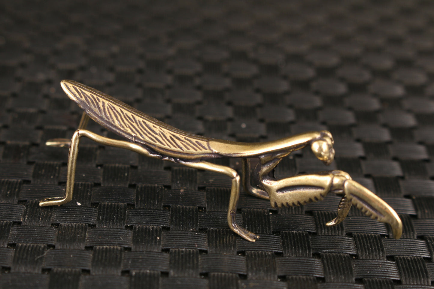 Rare Chinese old bronze handmade mantis Statue figure Tea Pet decoration