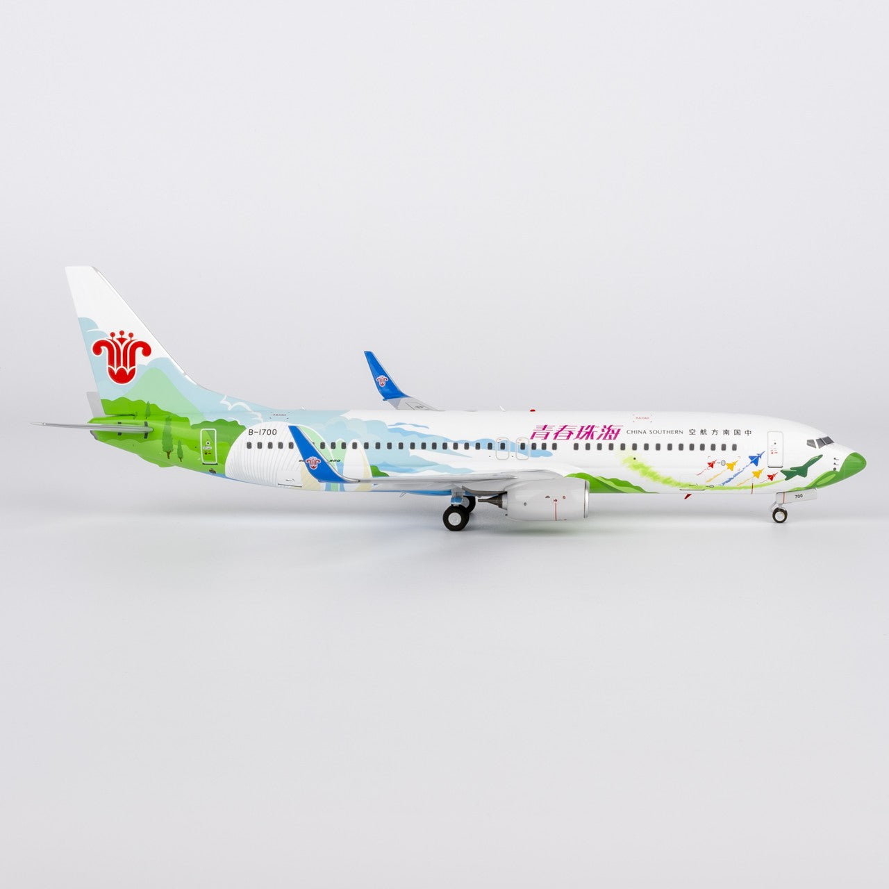 1:200 NGmodels China Southern Boeing 737-800 Passenger Diecast Airplane Model