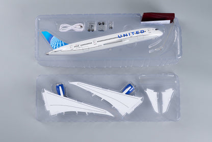 1:130 43CM UNITED BOEING 787 Plane Airplane Led Sound Light Resin Aircraft Model