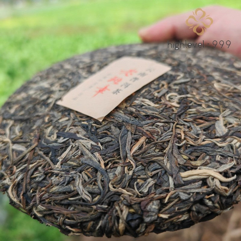 357g Laobanzhang Raw Pu'er Yunnan Bulang Mountain Early Spring Qizi Tea Cake