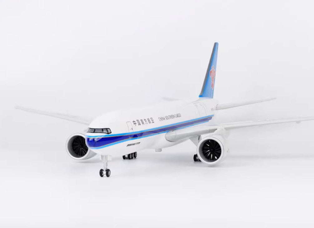 47CM 1:157 CHINA SOUTHERN CARGO BOEING 777F Airplane Landing Gears Resin Model