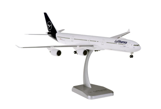 1:200 38CM Hogan Lufthansa AIRBUS A340-600 Passenger Airplane ABS Plastic Model
