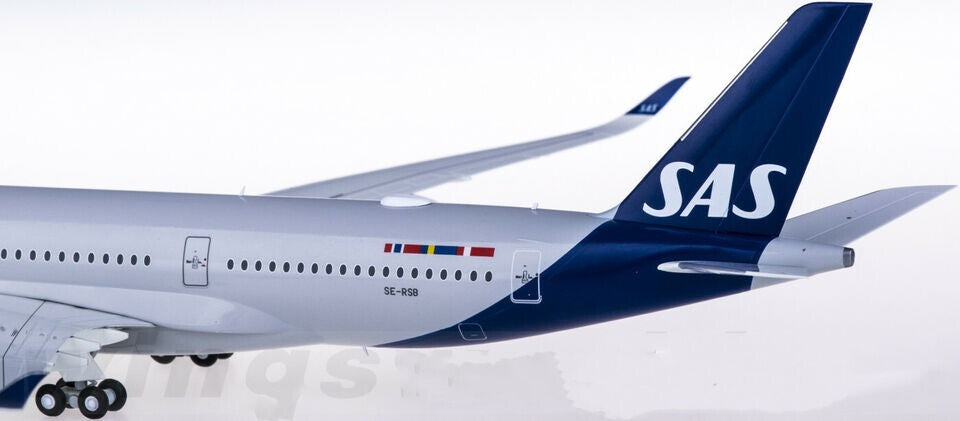 1:200 34CM Herpa SAS AIRBUS A350-900 Passenger Airplane ABS Plastic Plane Model