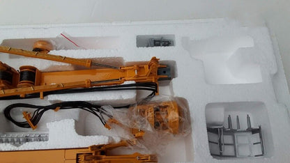 1:50 Bauer BG 40 Kelly Equipment Drilling Rig Construction Machine Diecast Model