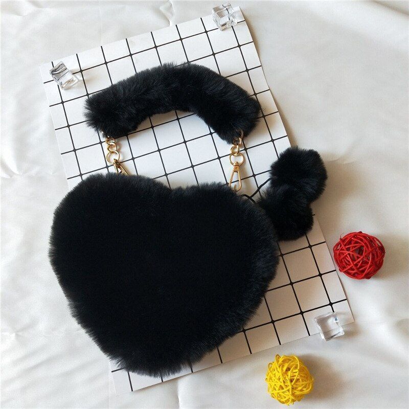 Winter Handbag Cute Plush Heart Shaped Shoulder Bag Cute Clutch Purse Messenger