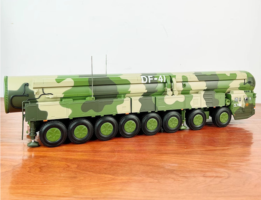 1:40 DF-41 Intercontinental Strategic Nuclear Missile Launcher Diecast Model