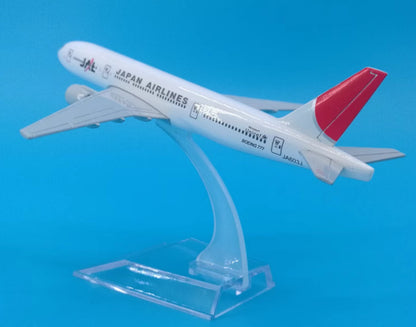 16cm JAPAN AIRLINES BOEING 777 Passenger Airplane Diecast Aircraft Plane Model