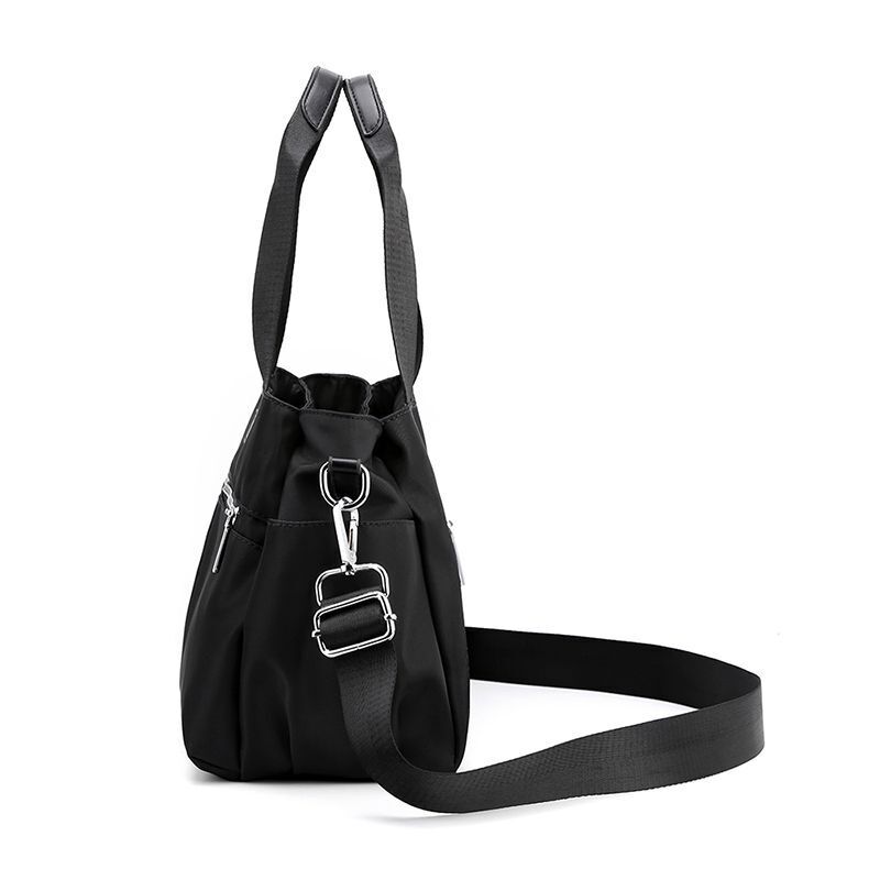 Shoulder Bags Retro Casual Nylon Traveling Handbag Crossbody Bag 30*22*15 CM 1PC