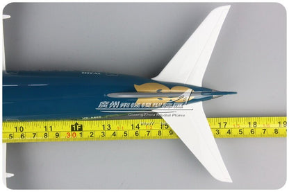 1:130 43CM Vietnam Airlines BOEING 787 Passenger Plane Landing Gear Resin Model