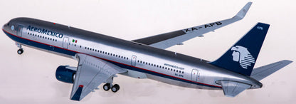 1:200 28CM JC Wings Aeroméxico BOEING 767-300ER PassengerAirplane Diecast Model