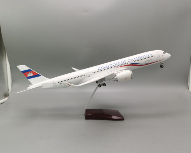 47CM 1:140 KIMDOM OF CAMBODIA AIRBUS A350 Airplane Landing Gear Resin Model