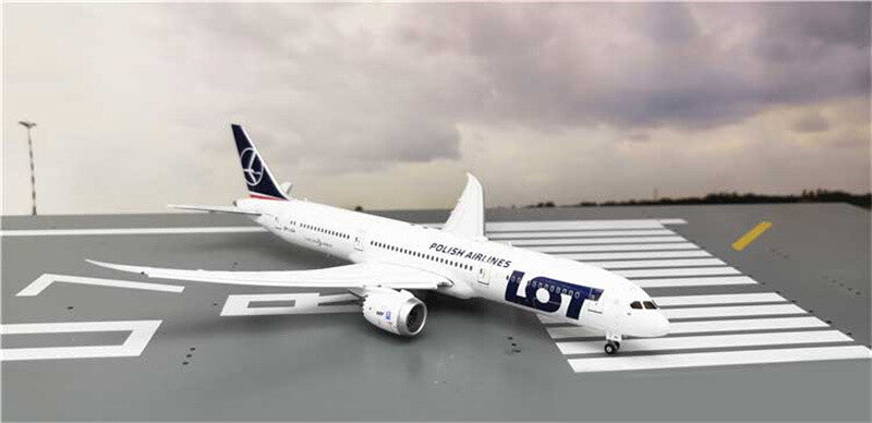 JC Wings Polish Airlines LOT For Boeing B787-9 SP-LSA Flaps Down 1/400 Model