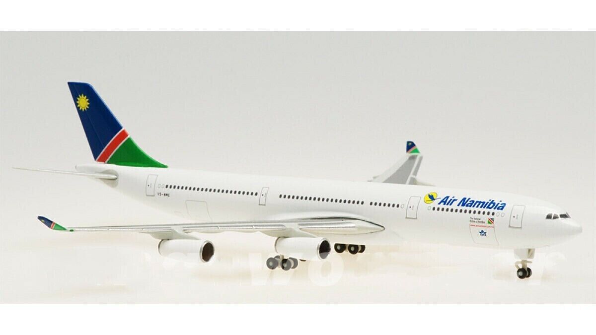1:500 Herpa Air Namibia AIRBUS A340-300 Passenger Airplane Diecast Plane Model