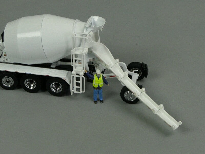 1:50 DM T880SFFA MC Cement Mixer Truck Construction Machine Diecast Model